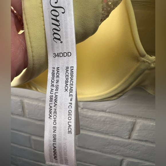 NWT Soma Embraceable Geo Lace
Racerback Lined Bra 34 DDD Lemonade Yellow #0360 - Picture 10 of 14